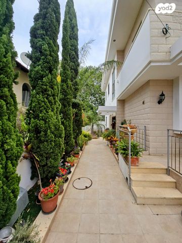 בית פרטי/ קוטג', הרב אפרים, לסטר/רבוצקי, רעננה