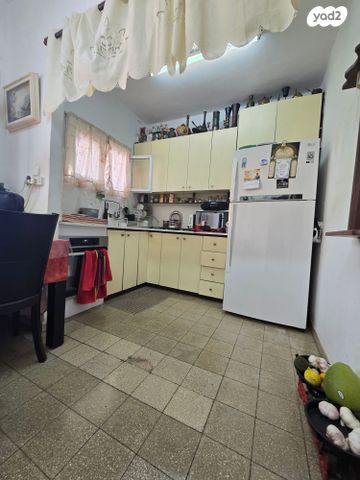 דירת גן, נווה עמל, הרצליה