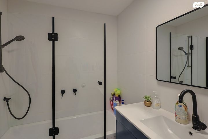 גג/ פנטהאוז, דרך שיבא, רמת אפעל, רמת גן