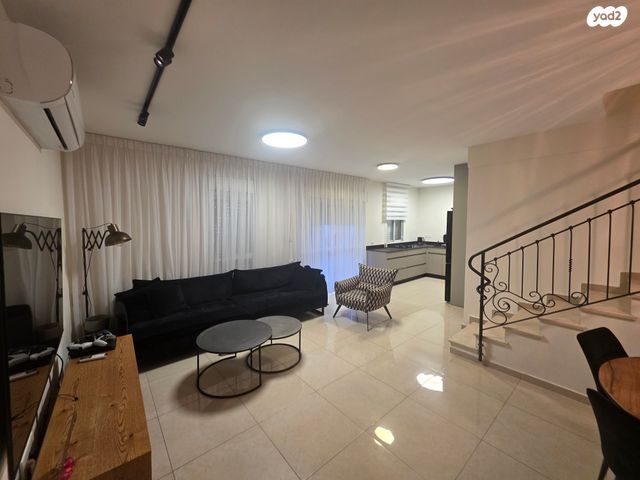 בית פרטי/ קוטג', גן יבנה