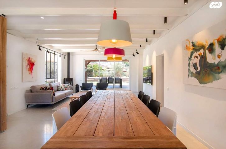 דו משפחתי, חרוצים