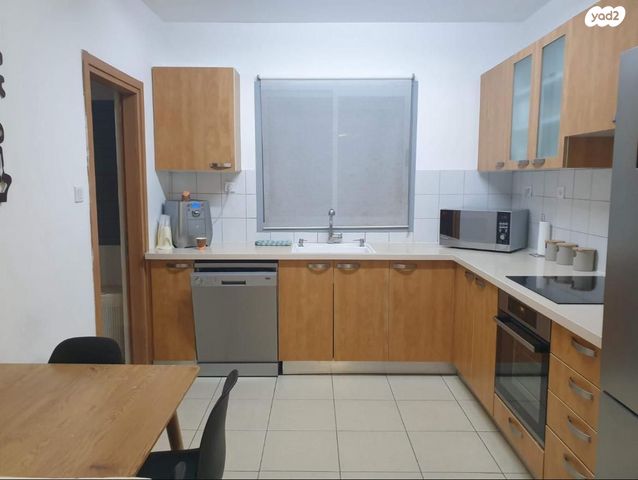 דירה, עמק עירון, הדרים, הדרים החדשה, כפר סבא