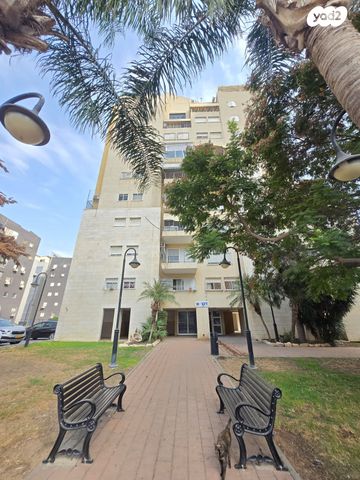 דירה, דקר 19, גני יער, לוד