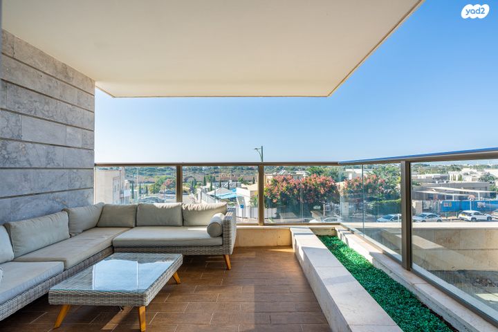 דירה, הר סיני, היובל, אור עקיבא