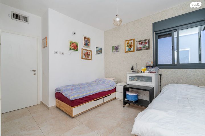 דירה, איסר הראל, נווה אור, אור עקיבא