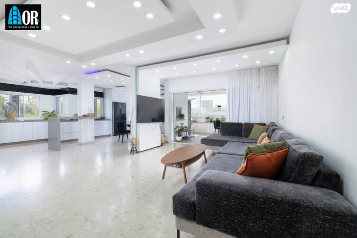 גג/ פנטהאוז, עין גב, קרית גנים, ראשון לציון