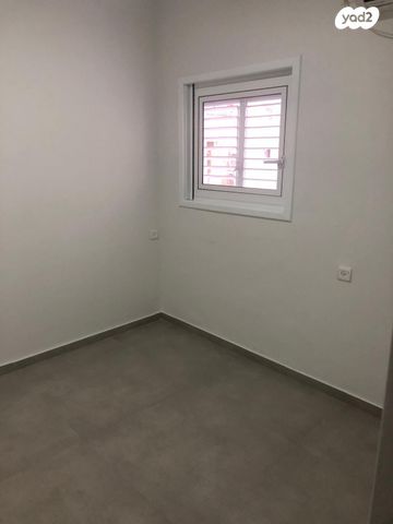 דירה, ז'בוטינסקי, בת ים