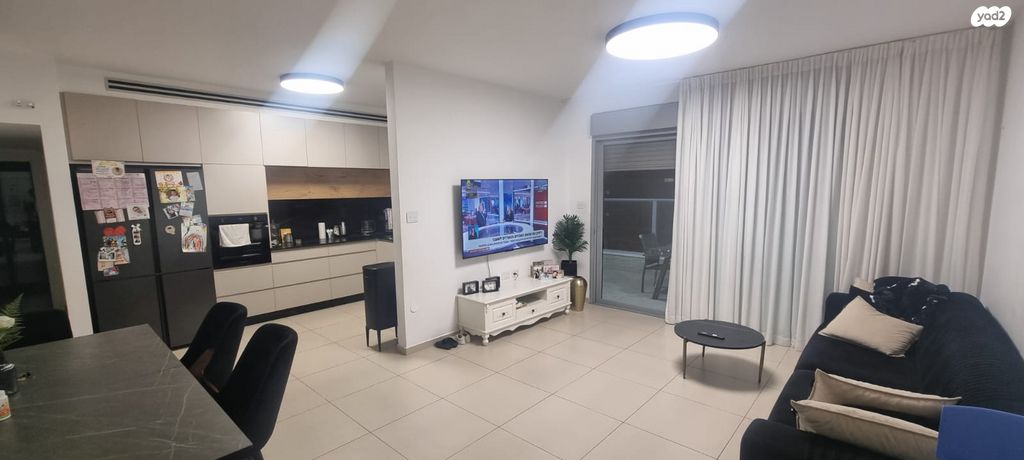 נווה שרון / שער העיר