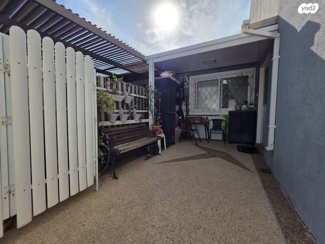 דו משפחתי, רחבת קטורה, שער הדרום, קרית גת