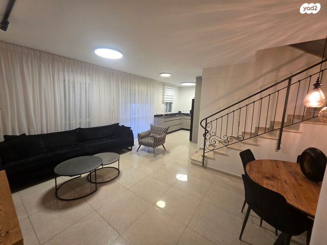 בית פרטי/ קוטג', גן יבנה