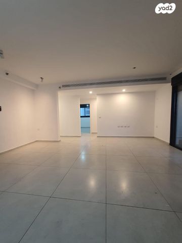 דירה, הכרמל, נאות שז"ר, יבנה