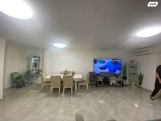 בית פרטי/ קוטג', ההסתדרות, נווה זית, לוד