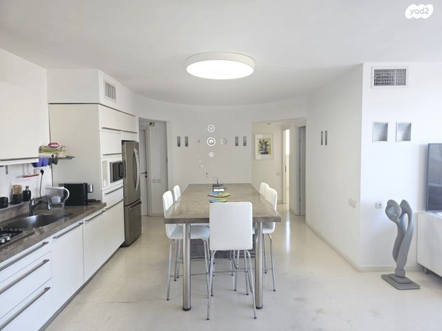 דירה, נווה אביבים, תל אביב יפו