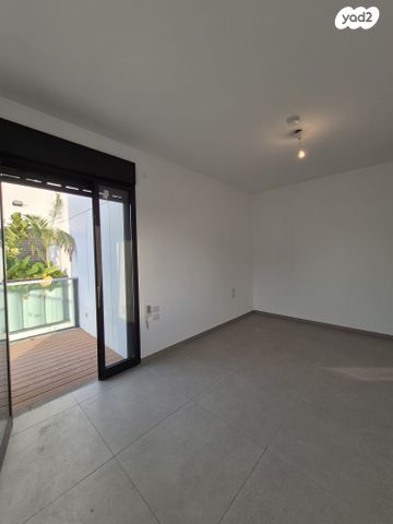 דירה, רמת השרון