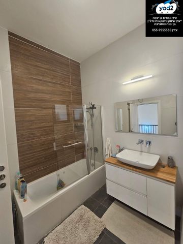 בית פרטי/ קוטג', גן יבנה מערב, גן יבנה