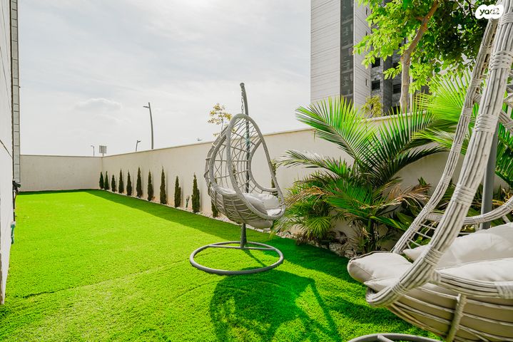 דירת גן, יצחק שמיר, נווה שרון / שער העיר, נתיבות