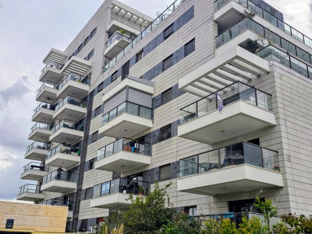 דירה, אלישע הנביא, הנביאים, מודיעין מכבים רעות