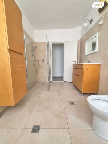 גג/ פנטהאוז, ההסתדרות, הרצליה הצעירה, הרצליה