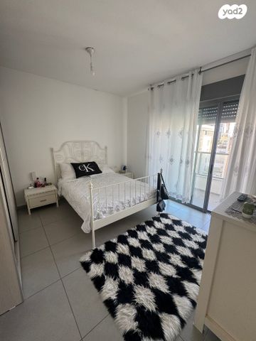 דירה, נחל רמון, הפארק - צפון ותיק, חדרה