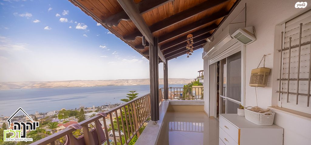 דו משפחתי, טבריה