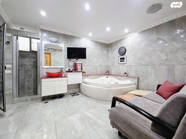 בית פרטי/ קוטג', הרב אפרים, לסטר/רבוצקי, רעננה