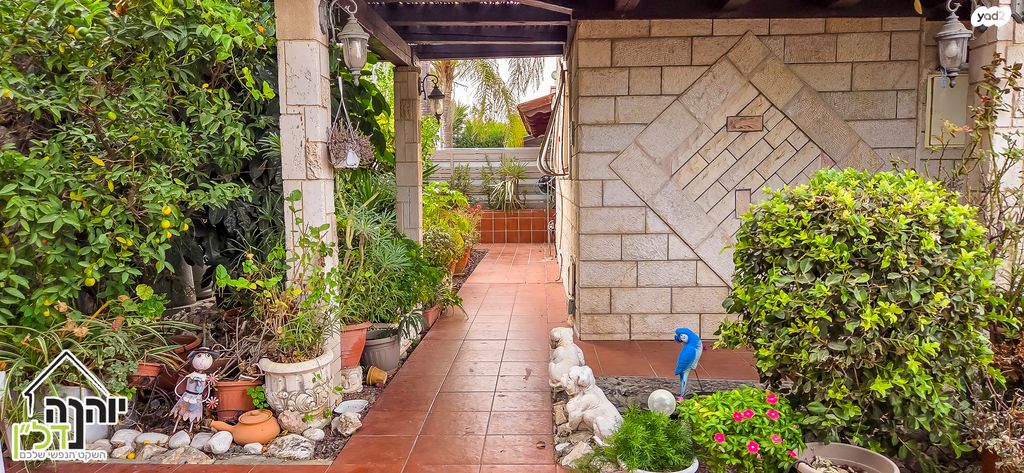 דו משפחתי, טבריה