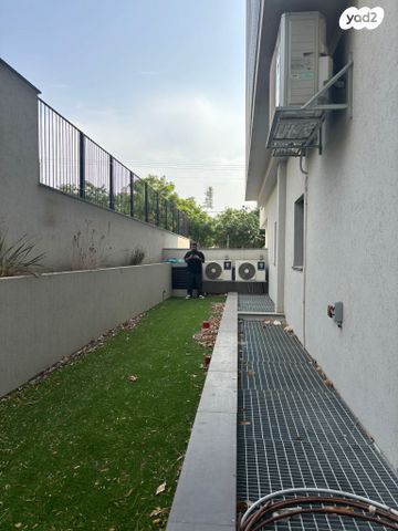 דירת גן, משמר הירדן, שיכון דן, נווה דן, תל אביב יפו