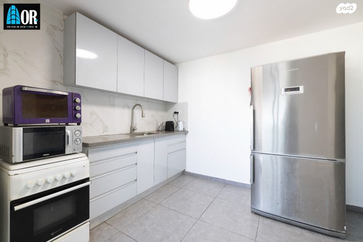 דירה, הדרור, נאות בן גוריון, יבנה