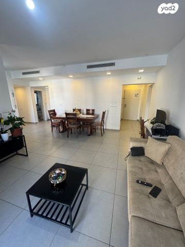 דירה, נחל רמון, הפארק - צפון ותיק, חדרה