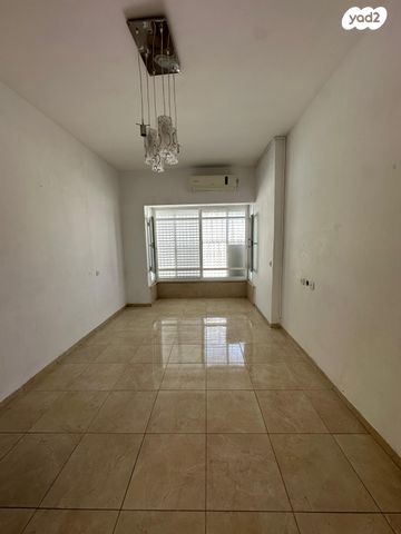 דירה, דוד נוי, מרכז העיר, עכו