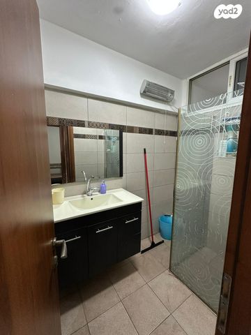 דירת גן, שז"ר, וייצמן, קרית מלאכי