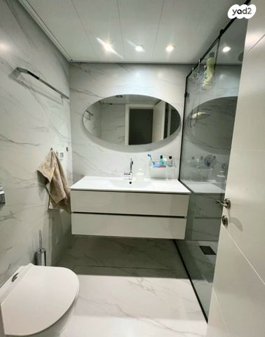 גג/ פנטהאוז, אהרון בן יוסף 9, שפרינצק, רמלה