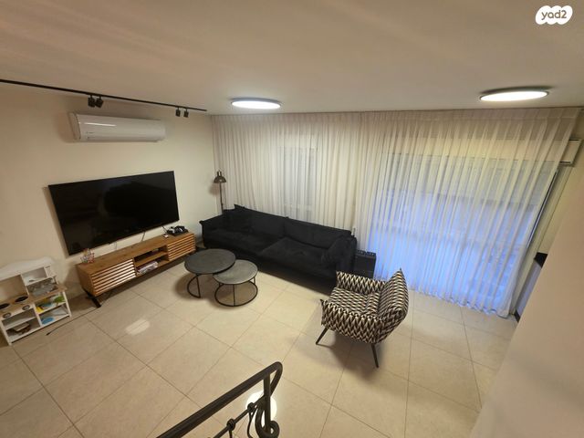 בית פרטי/ קוטג', גן יבנה