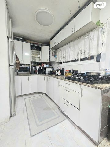 דירה, אמיל זולא 1, העיר העתיקה, רמלה