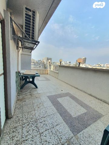 גג/ פנטהאוז, אליעזר בן יהודה 32, נתניה