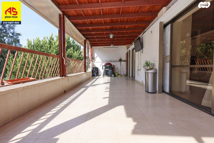 גג/ פנטהאוז, ד"ר אברהם אליהו הרכבי, תל חיים, תל אביב יפו