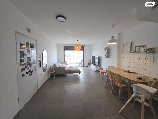 דירה, אלישע הנביא, הנביאים, מודיעין מכבים רעות