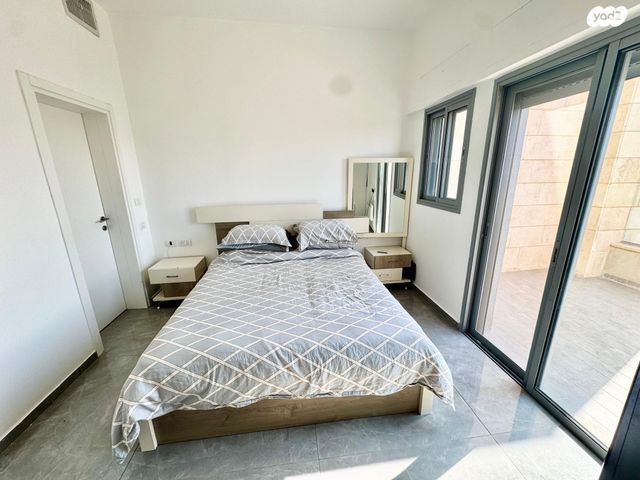 גג/ פנטהאוז, רעננה