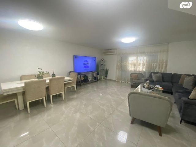 בית פרטי/ קוטג', ההסתדרות, נווה זית, לוד