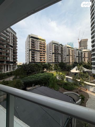 דירה, גרציאני יצחק, גני שרונה, קרית הממשלה, תל אביב יפו