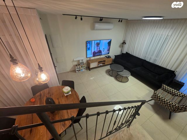 בית פרטי/ קוטג', גן יבנה