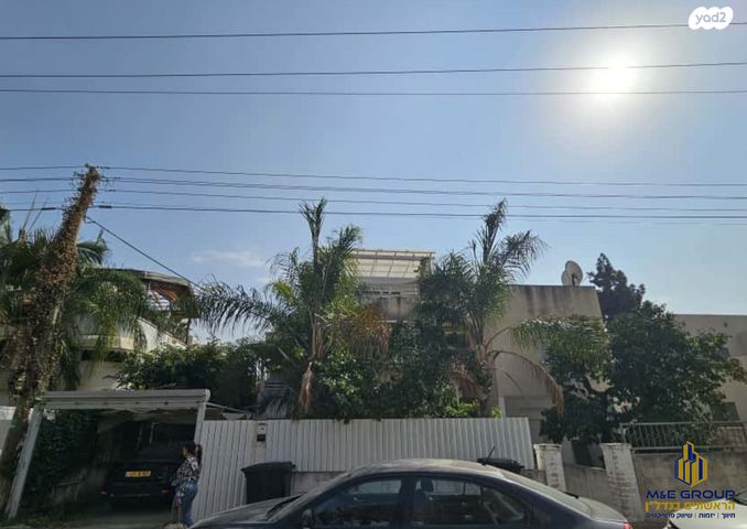 דירת גן, נווה הדרים, ראשון לציון