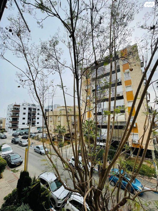 דירה, ביאליק, מרכז, קרית עבודה, חולון