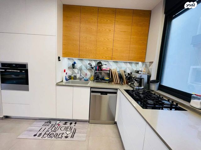 דירה, ביאליק, מרכז, קרית עבודה, חולון