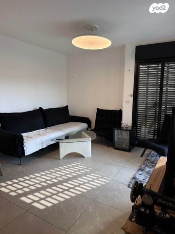 דירה, המעלות, פועלי הרכבת, גבעתיים