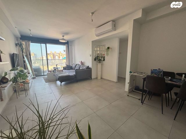 דירה, הרשת, לב העיר, בת ים