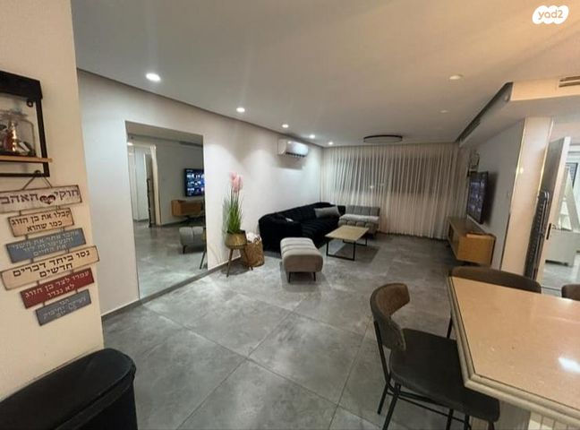 דירה, דקר 19, גני יער, לוד