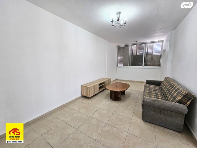 דירה, אפרים שריר 8, גבעת אוסישקין, נהריה