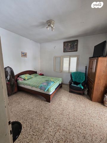 דירת גן, נווה עמל, הרצליה