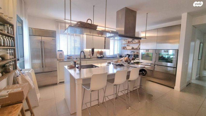 דירה, נווה גן, רמת השרון